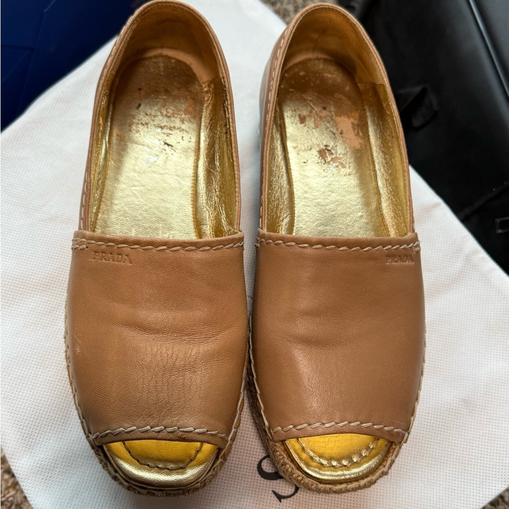 Prada Wedges Sandals Tan Leather with Gold Accents - Picture 3 of 5